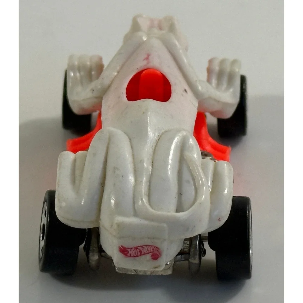 Hot Wheels Ratmobile Kids 1:64 White Neon Orange Vintage 1988 Diecast Car